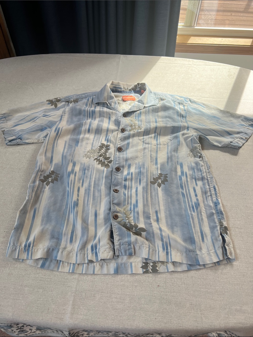 Tommy Bahama Light Blue and Gray Short Sleeve Button-Down Shirt